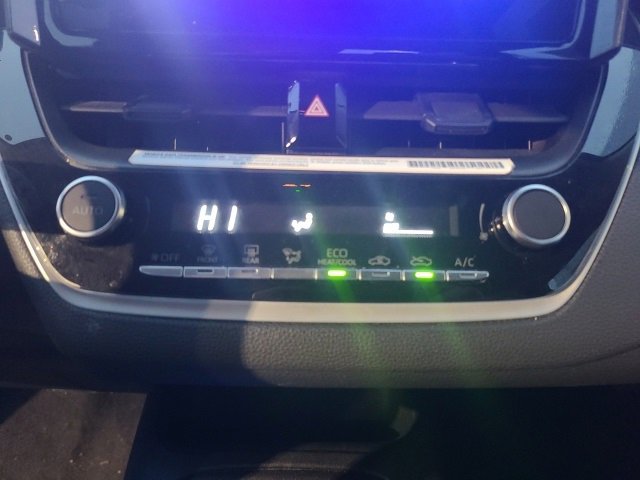 Used 2024 Toyota Corolla LE image 27