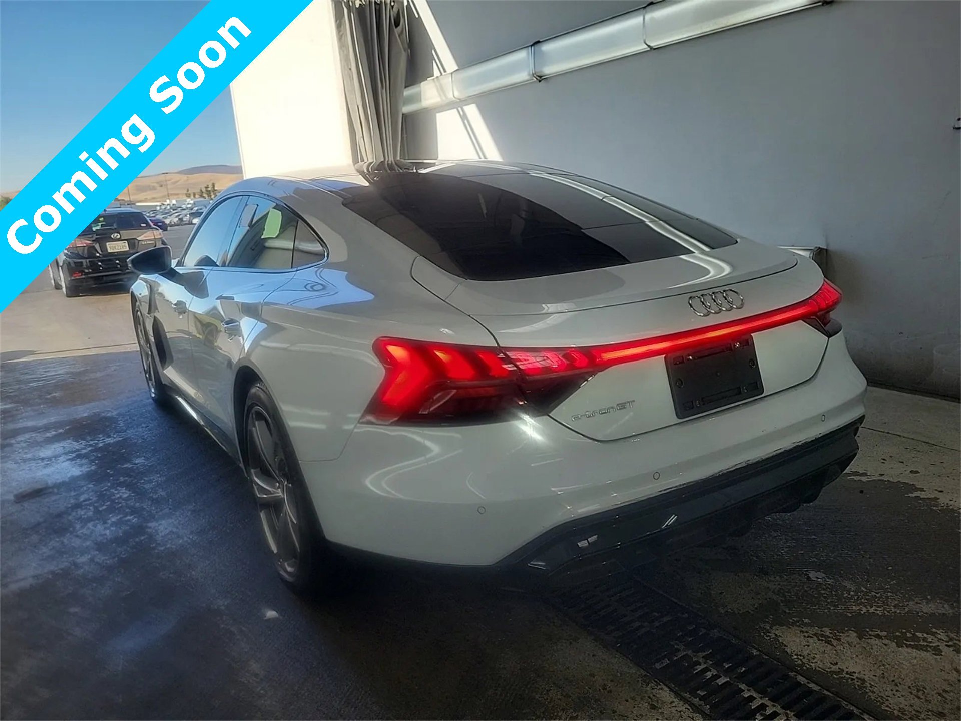 Used 2023 Audi e-tron GT Premium Plus image 4