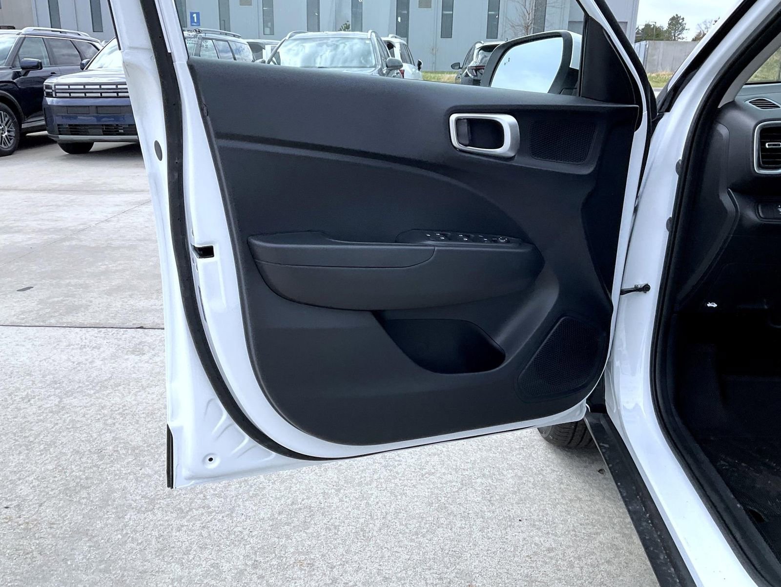 New 2026 Hyundai Venue SEL FWD image 10