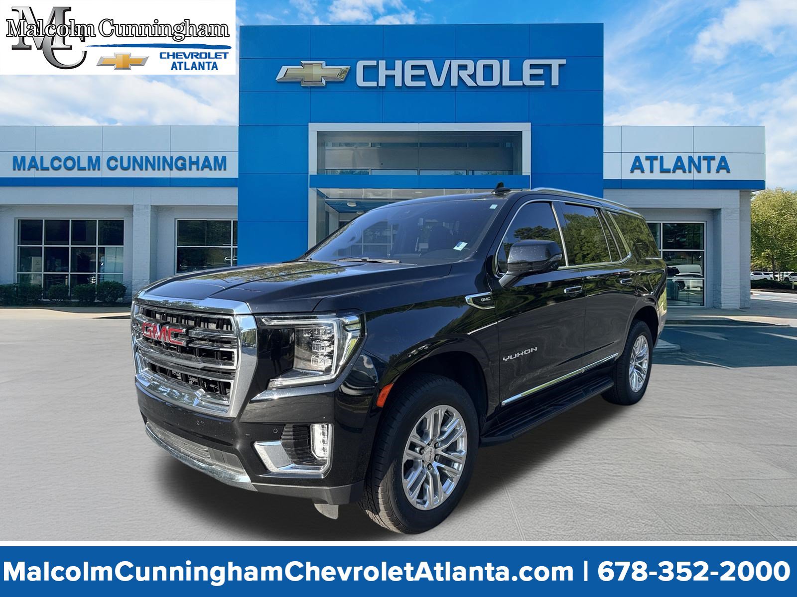 Certified 2024 GMC Yukon SLT w/ SLT Premium Package AWD/4WD image 1