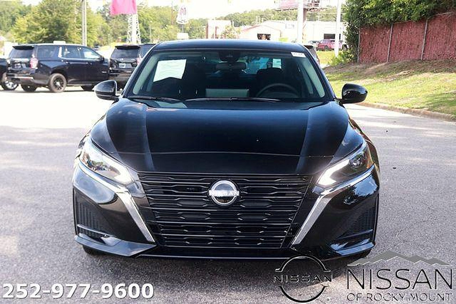 Certified 2025 Nissan Altima 2.5 SV w/ SV Premium Package FWD image 2