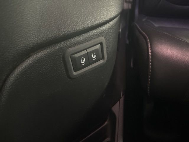 Used 2024 Jeep Wagoneer L Series II w/ Flexible Seating Group AWD/4WD image 29