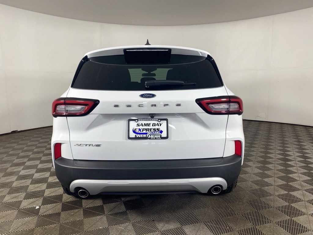 Used 2025 Ford Escape Active image 4