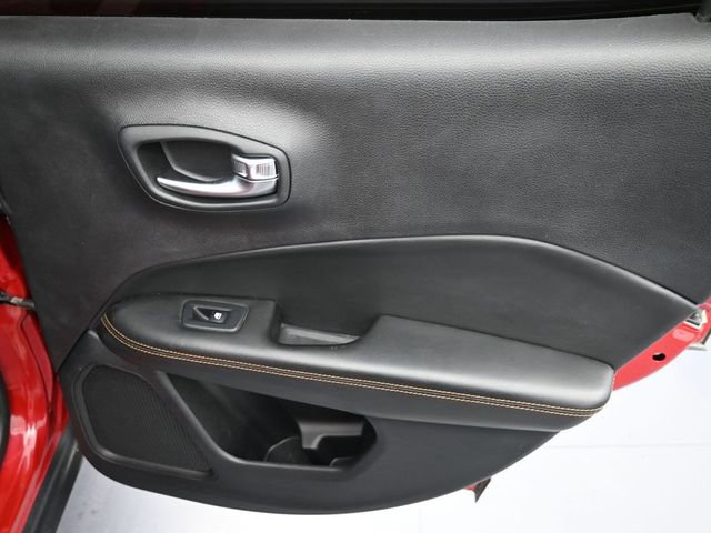 Used 2018 Jeep Compass Limited w/ Navigation Group image 33