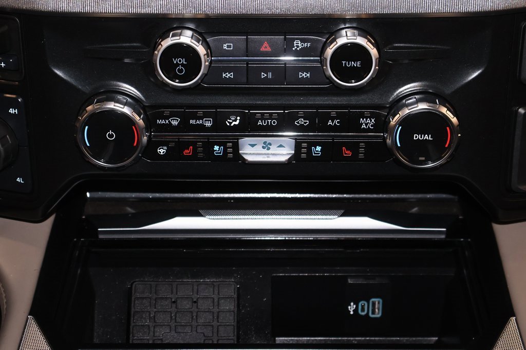 Certified 2026 Ford F350 Platinum w/ Platinum Plus Package image 35