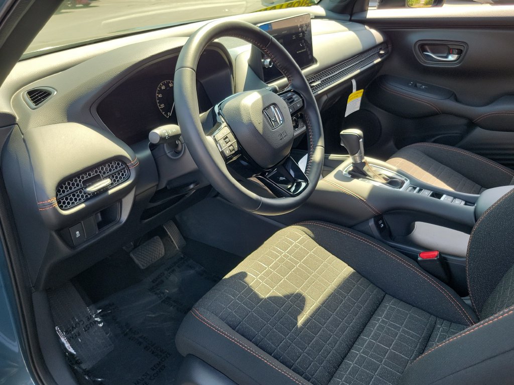 Used 2027 Honda HR-V Sport image 19