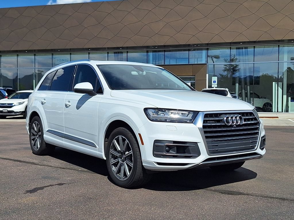 Used 2017 Audi Q7 3.0T Prestige AWD/4WD image 1