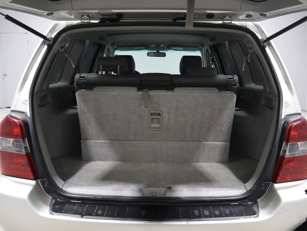 Used 2004 Toyota Highlander V6 image 21