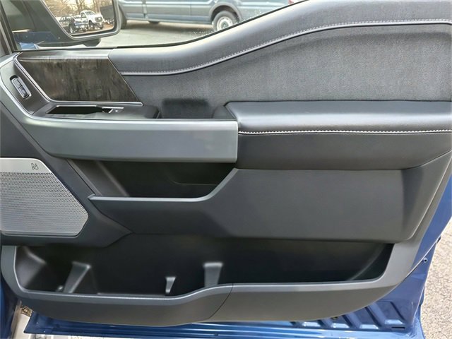 Used 2022 Ford F150 Lightning Lariat image 26