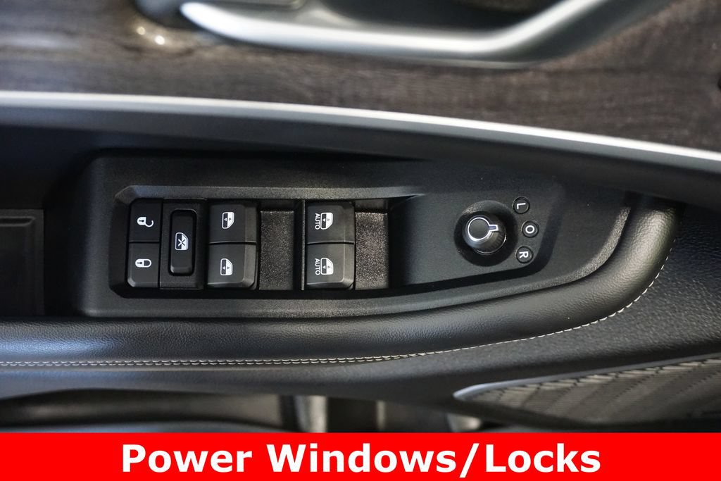 Used 2023 Jeep Grand Cherokee 4WD 4xe w/ Luxury Tech Group II image 6