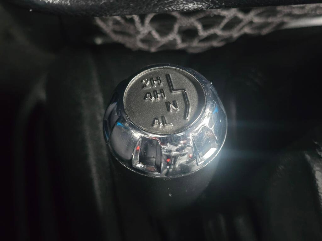 Used 2017 Jeep Wrangler Unlimited Sahara image 45