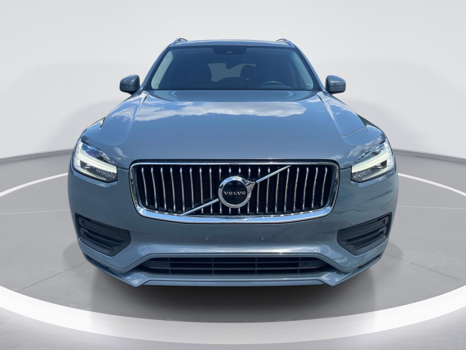 Used 2020 Volvo XC90 T6 Momentum w/ Protection Package Premier AWD/4WD image 3
