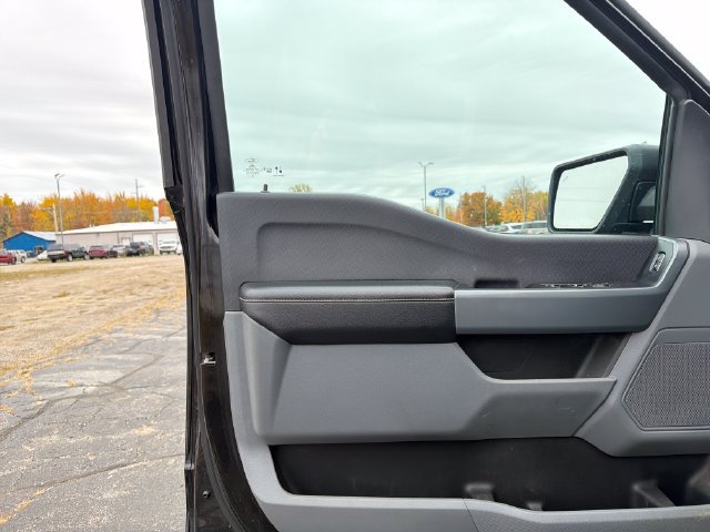 Used 2023 Ford F150 XLT w/ Trailer Tow Package AWD/4WD image 14