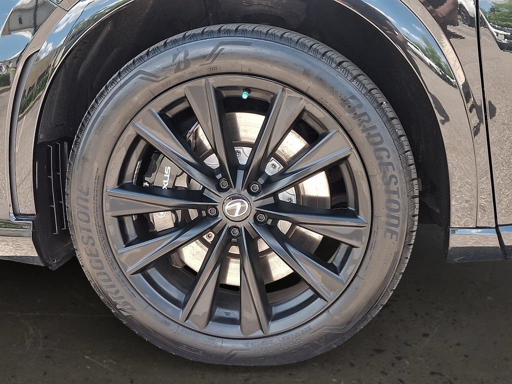 Used 2025 Lexus RX 500h F Sport w/ Convenience Package AWD/4WD image 9
