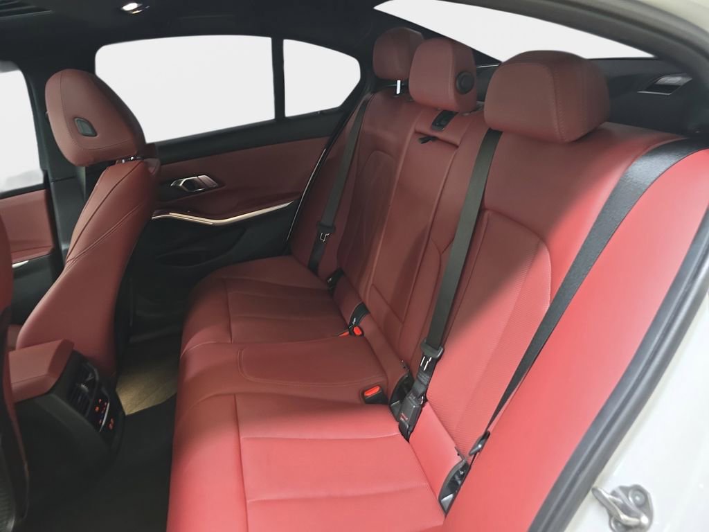 Used 2023 BMW 330i Sedan w/ M Sport Package RWD image 14