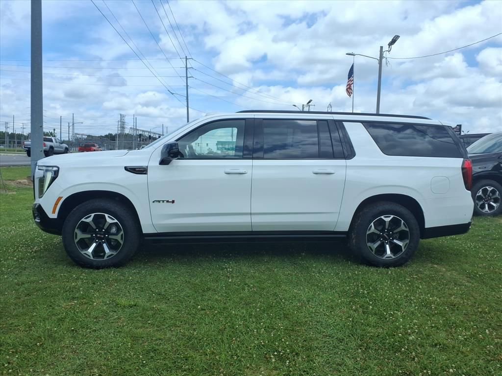 New 2026 GMC Yukon XL AT4 AWD/4WD image 4