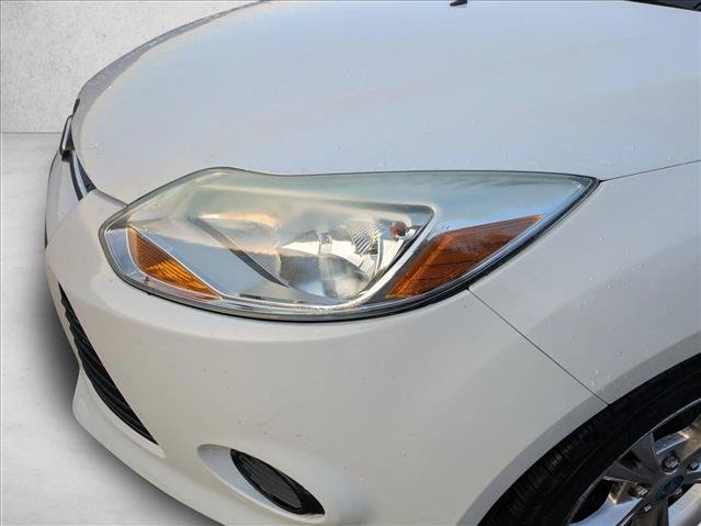 Used 2013 Ford Focus SE FWD image 9