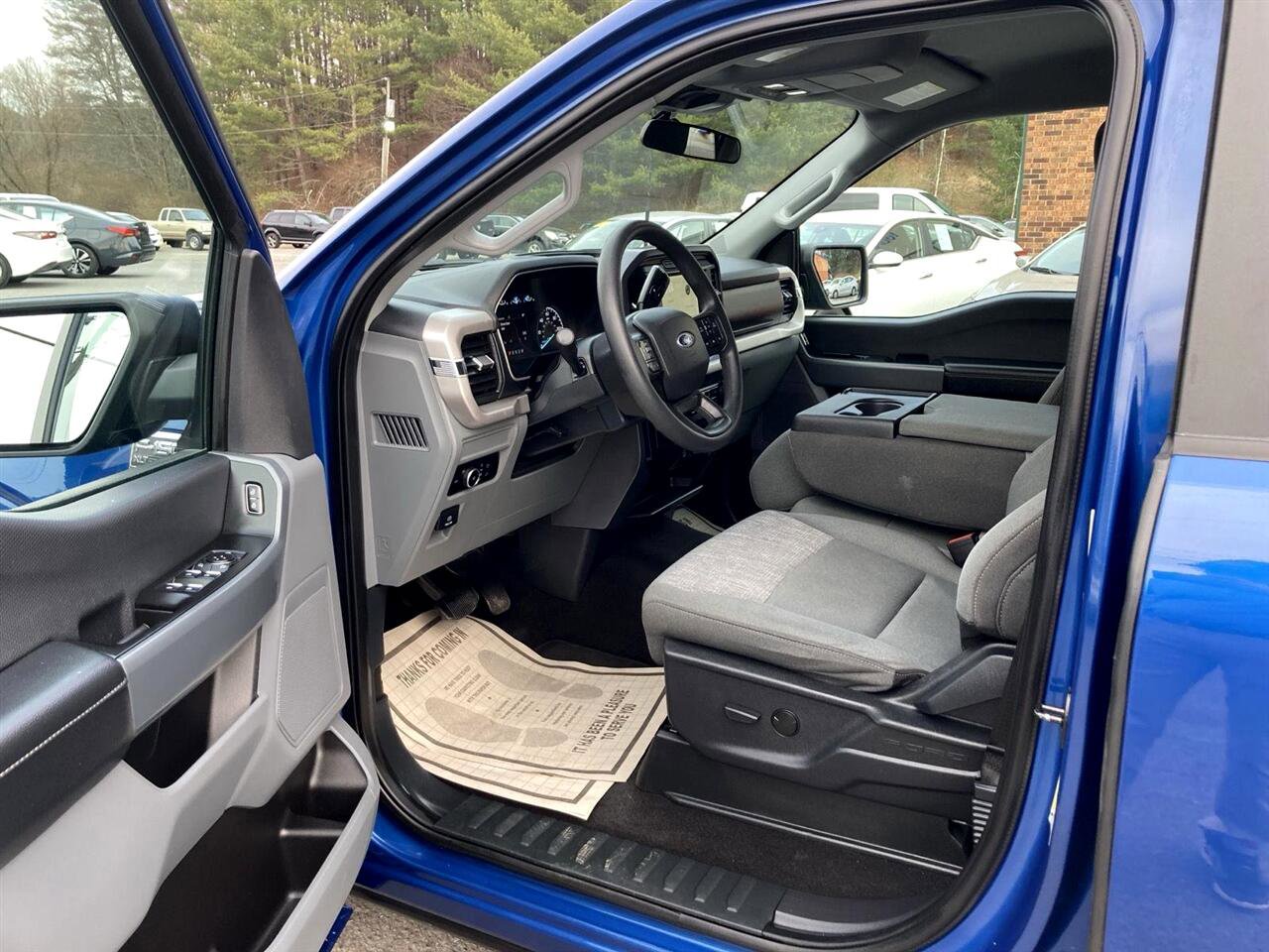 Used 2023 Ford F150 XLT image 9