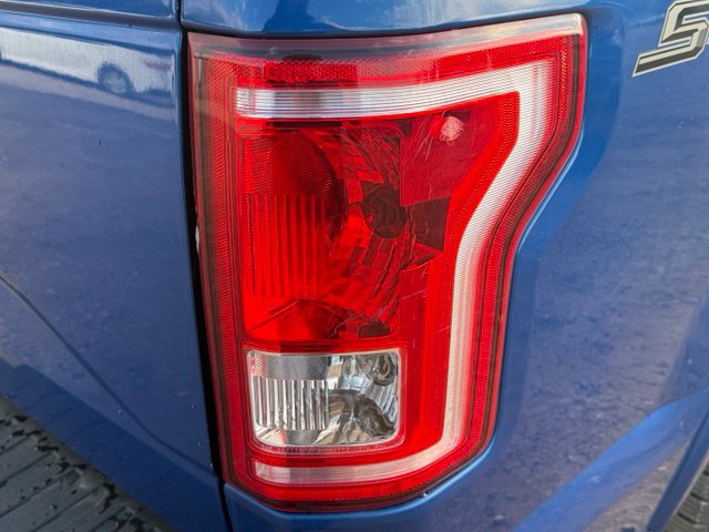 Used 2017 Ford F150 XLT w/ Equipment Group 302A Luxury AWD/4WD image 15