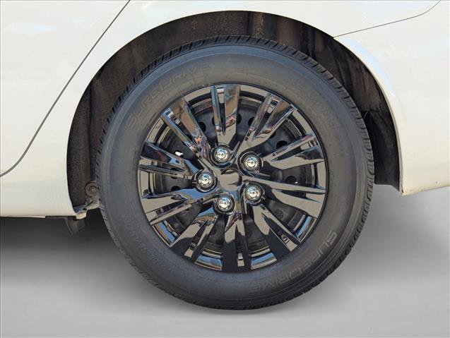 Used 2023 Nissan Versa S FWD image 21
