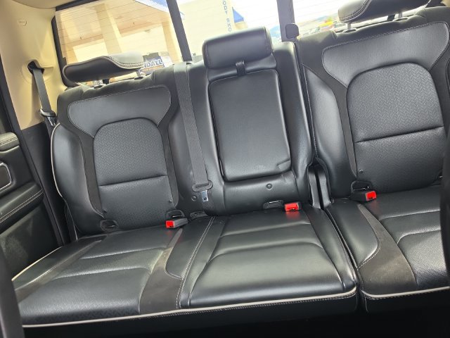 Used 2019 RAM 1500 Laramie AWD/4WD image 17