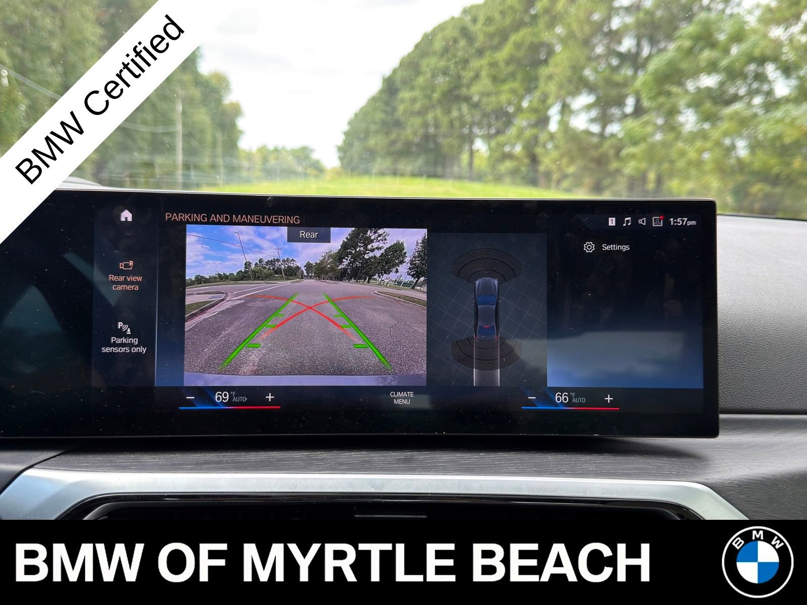 Certified 2023 BMW 330i Sedan w/ Premium Package image 4