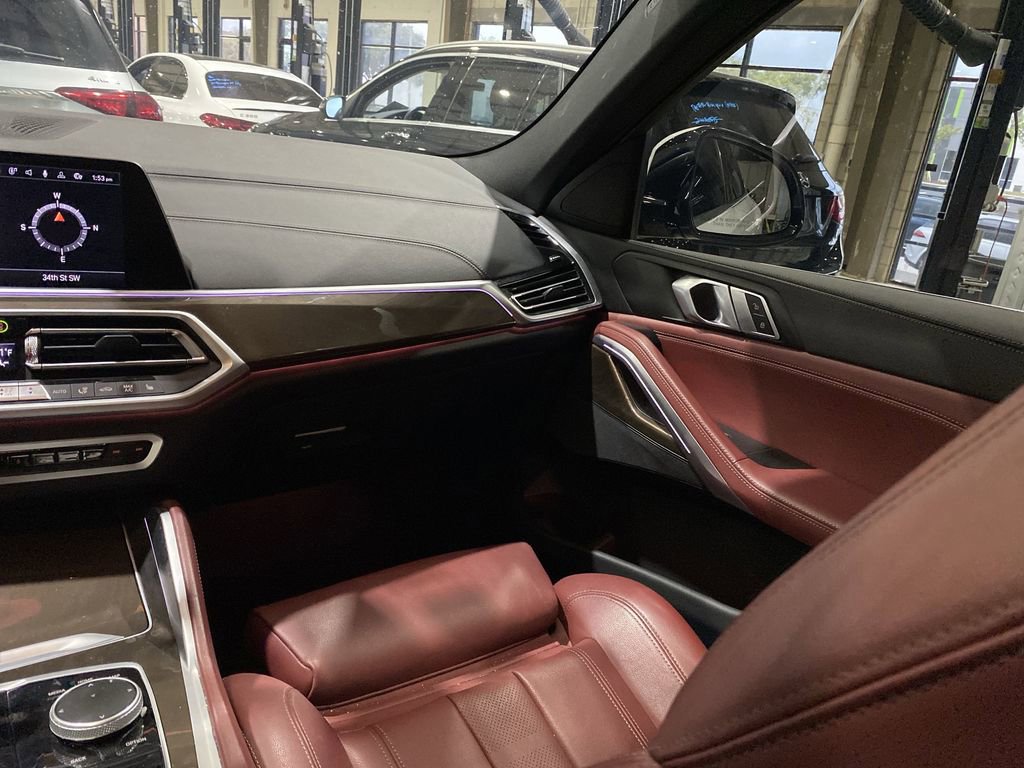 Used 2022 BMW X6 xDrive40i w/ Premium Package image 4