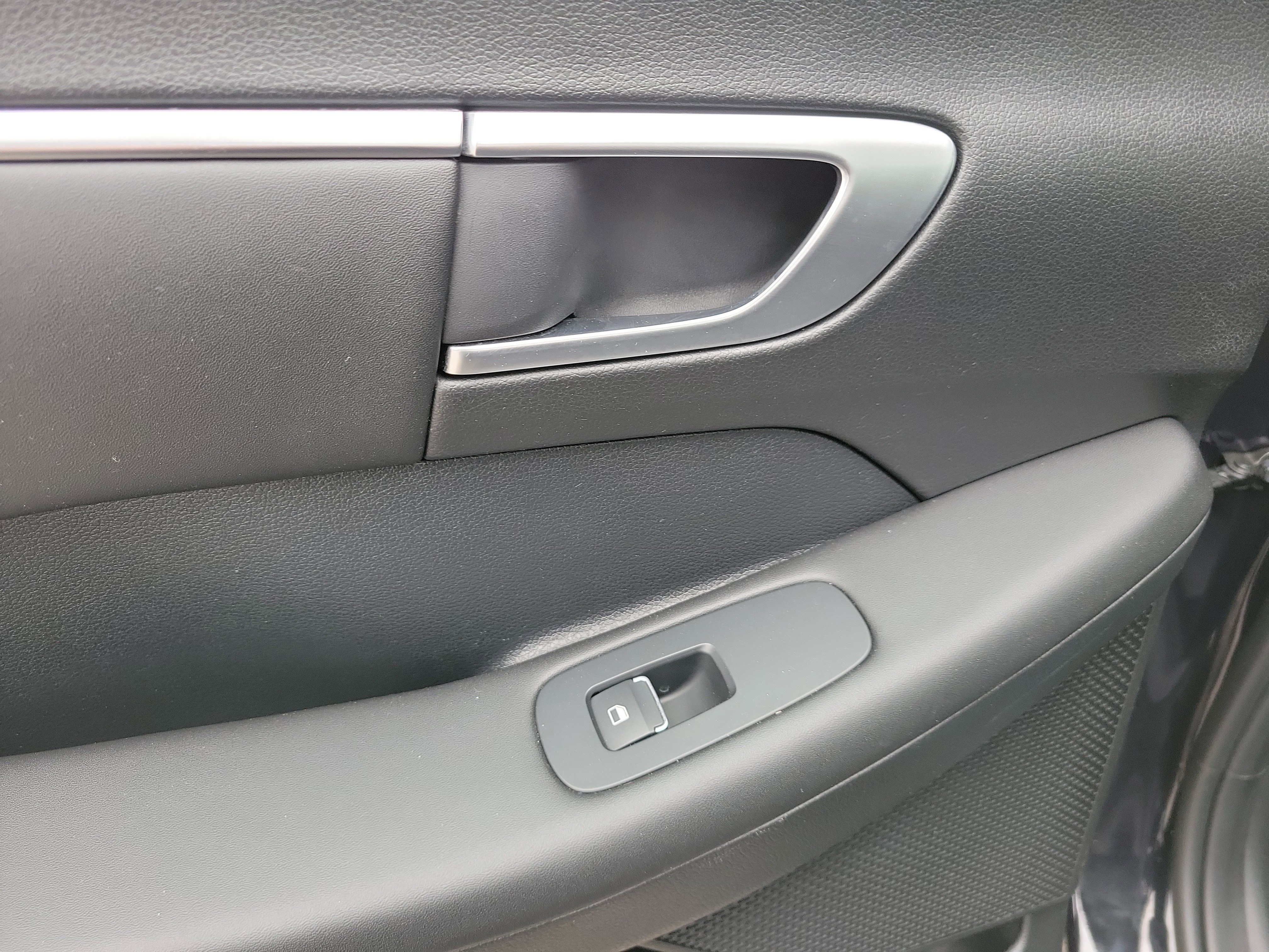 Used 2024 Hyundai Sonata SEL FWD image 25