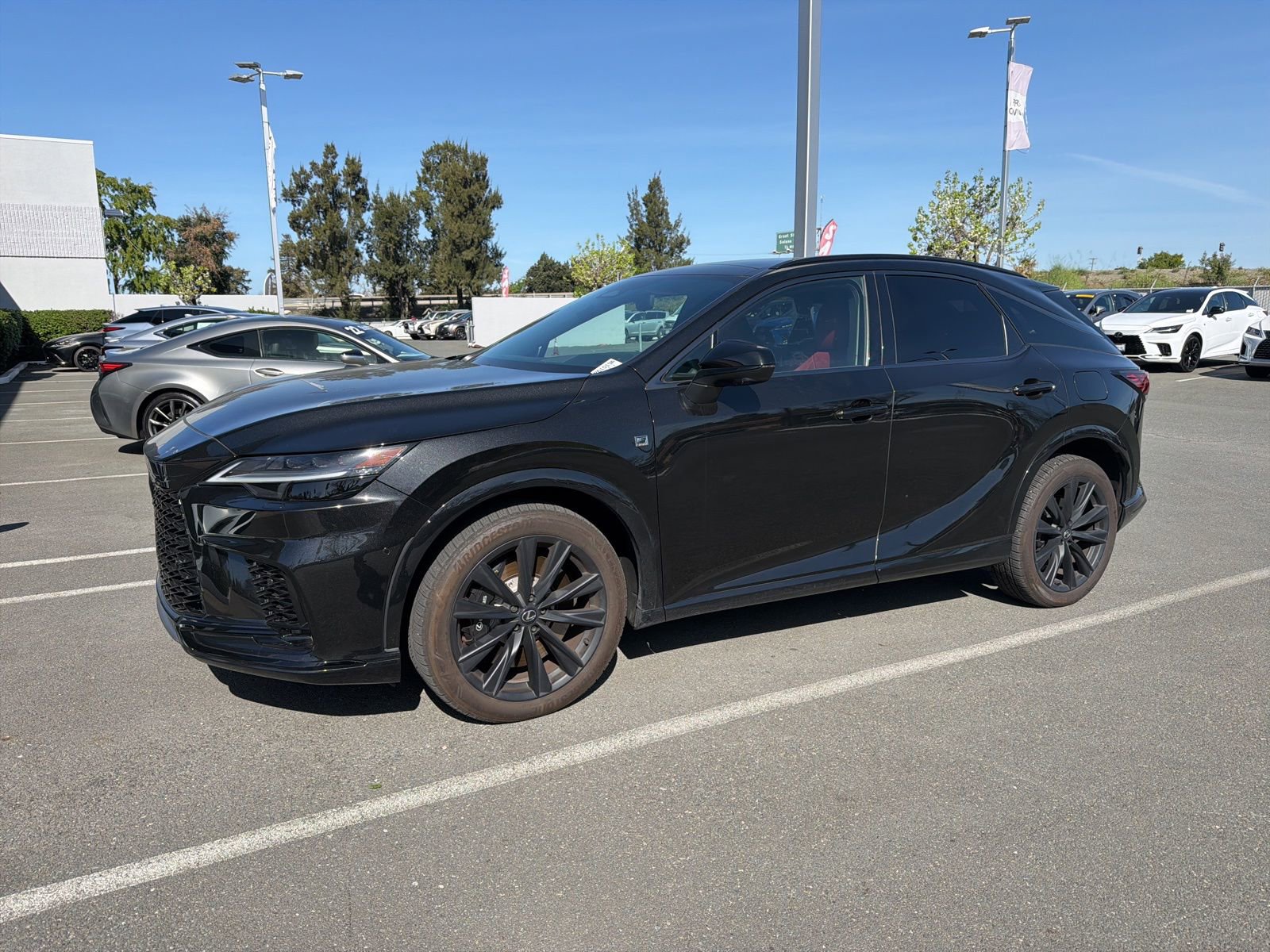 Used 2024 Lexus RX 500h F Sport w/ Convenience Package image 4