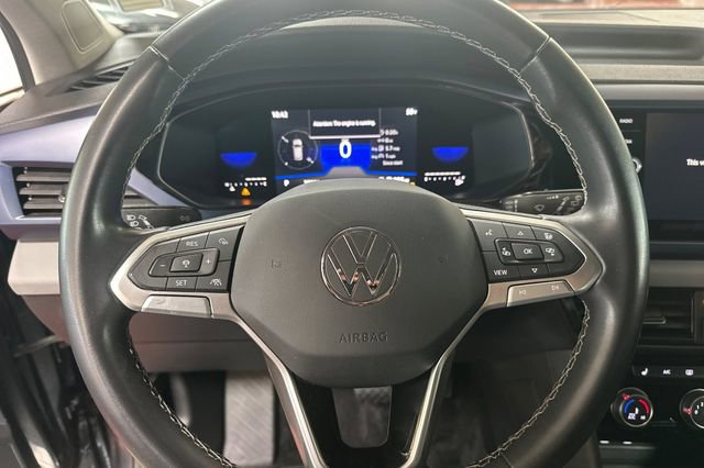 Certified 2023 Volkswagen Taos SE w/ Black Wheel Package image 29