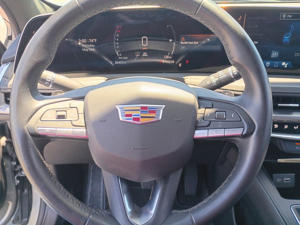Used 2025 Cadillac XT4 Premium Luxury FWD image 10
