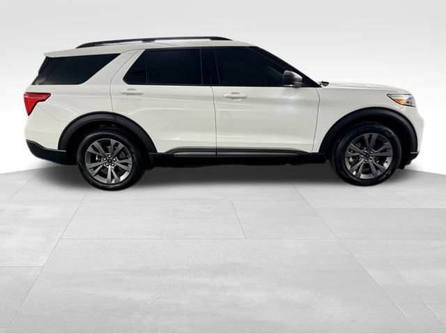 Used 2021 Ford Explorer XLT w/ Equipment Group 202A image 10