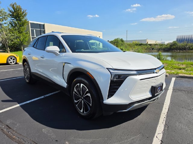 Used 2024 Chevrolet Blazer EV LT AWD/4WD image 9