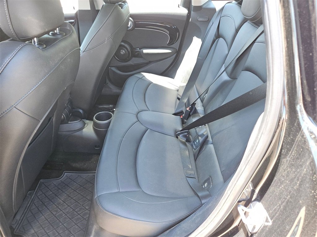 Used 2023 MINI Cooper S w/ Premium Package image 11