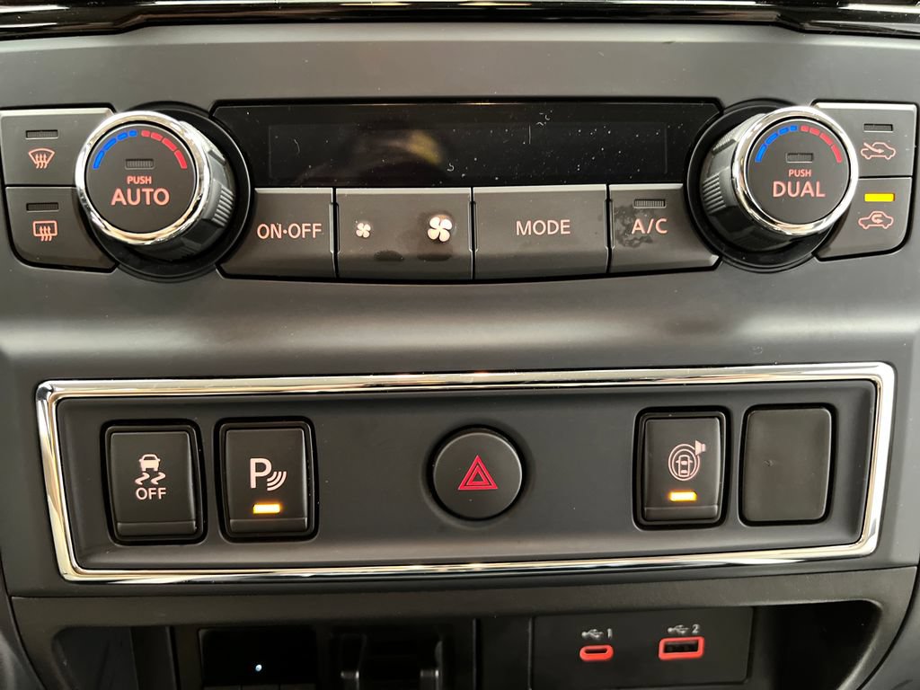 Used 2024 Nissan Titan SV w/ SV Convenience Package AWD/4WD image 52