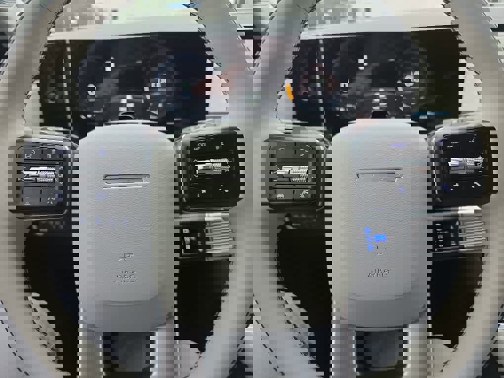 Used 2024 Hyundai Santa Fe Calligraphy image 34