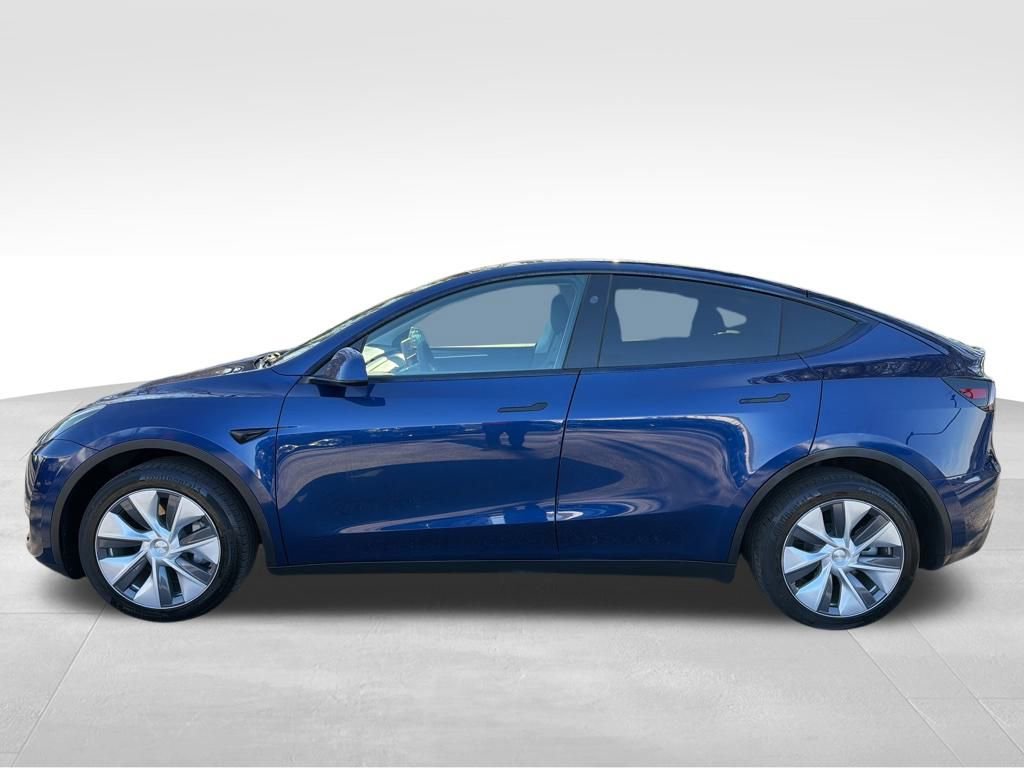 Used 2024 Tesla Model Y Long Range image 2