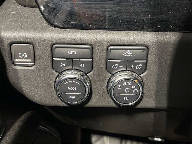 Used 2024 GMC Sierra 1500 Elevation image 33