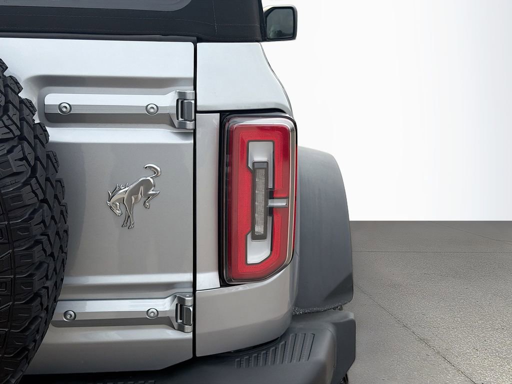 Used 2024 Ford Bronco Badlands image 12