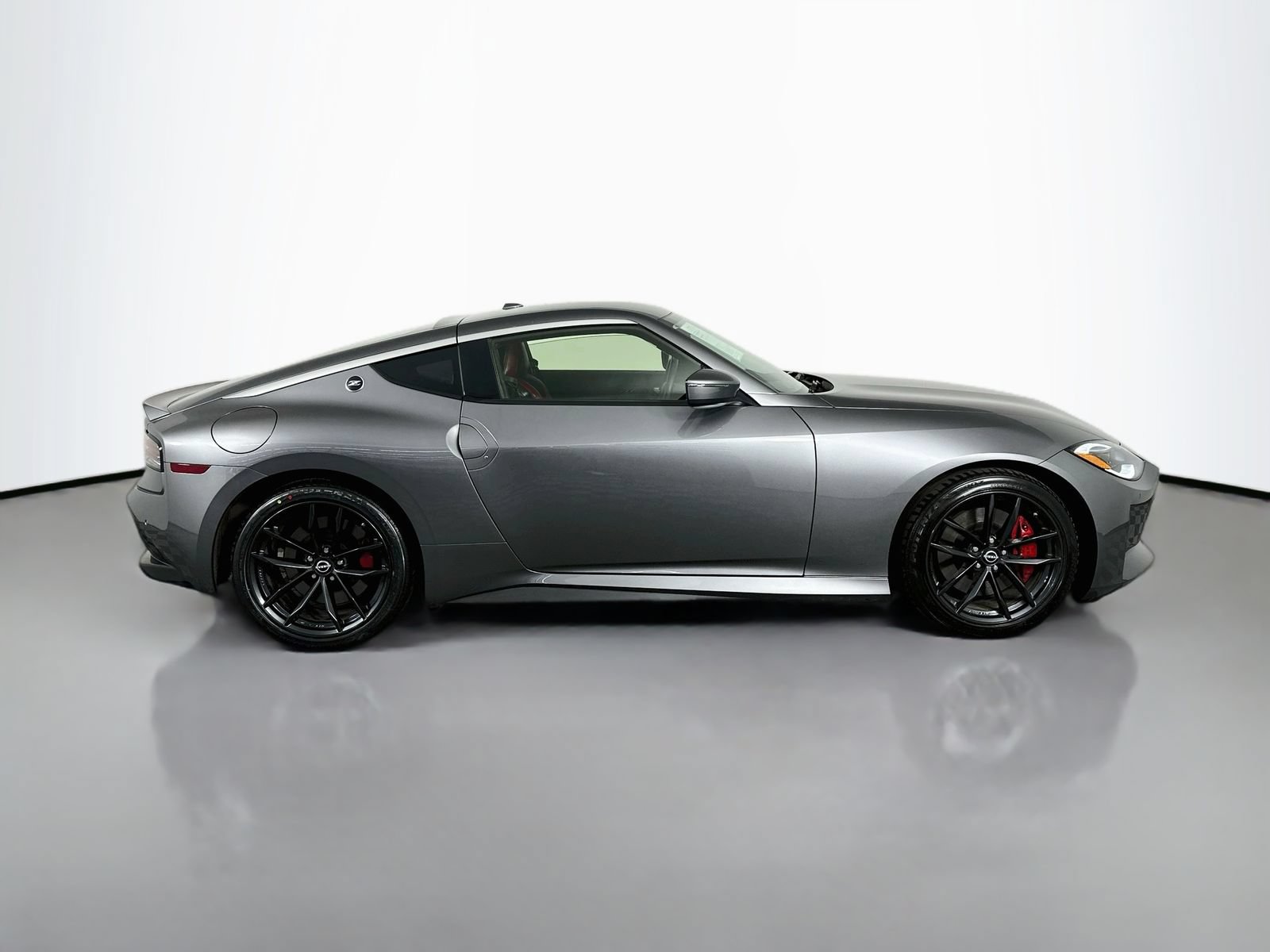 Used 2024 Nissan Z Performance w/ Floor Mat Package RWD image 8