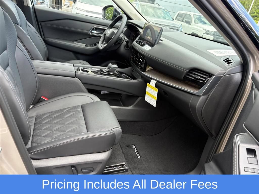 Used 2026 Nissan Rogue Platinum w/ Platinum Premium Package AWD/4WD image 19