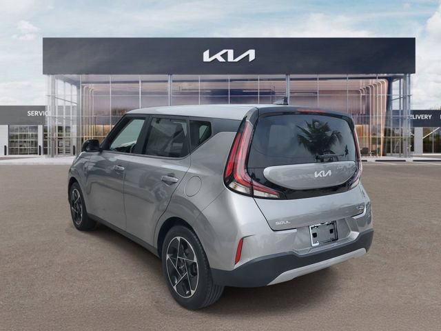 Certified 2023 Kia Soul EX FWD image 4