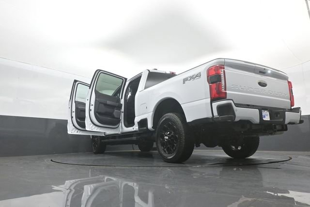 New 2026 Ford F350 Lariat w/ Black Appearance Package AWD/4WD image 37