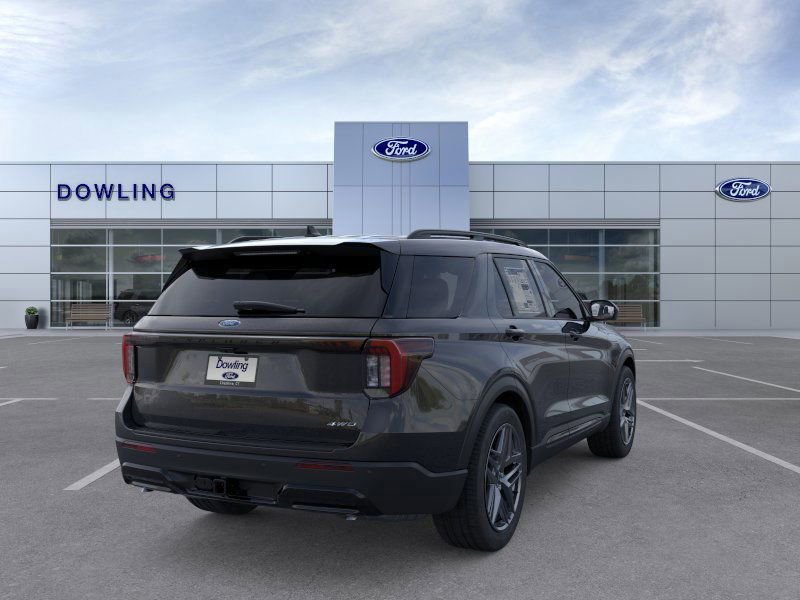 New 2026 Ford Explorer ST-Line w/ ST-Line Street Pack image 8