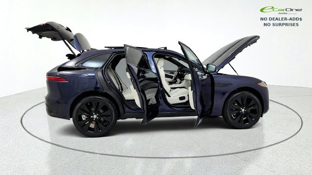 Used 2025 Jaguar F-PACE R-Dynamic S AWD/4WD image 21