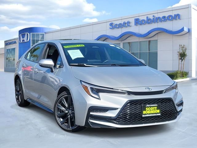 Used 2024 Toyota Corolla SE w/ SE Premium Package image 1