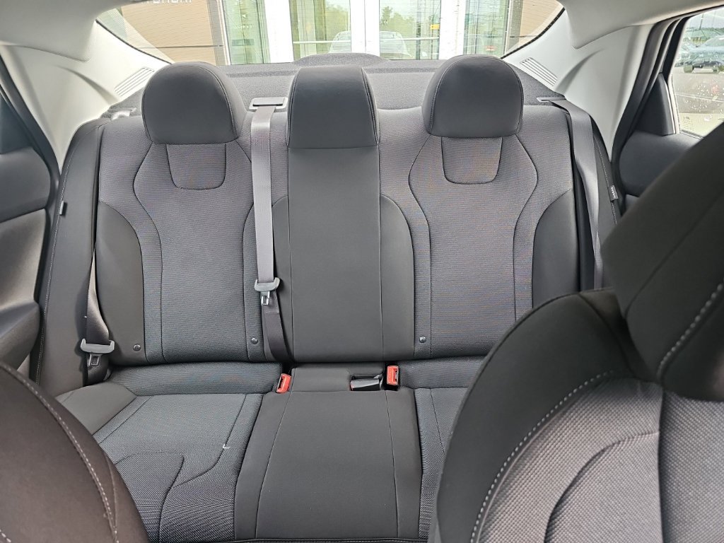 New 2026 Hyundai Elantra SE FWD image 25