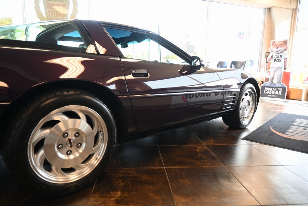 Used 1993 Chevrolet Corvette Coupe image 8