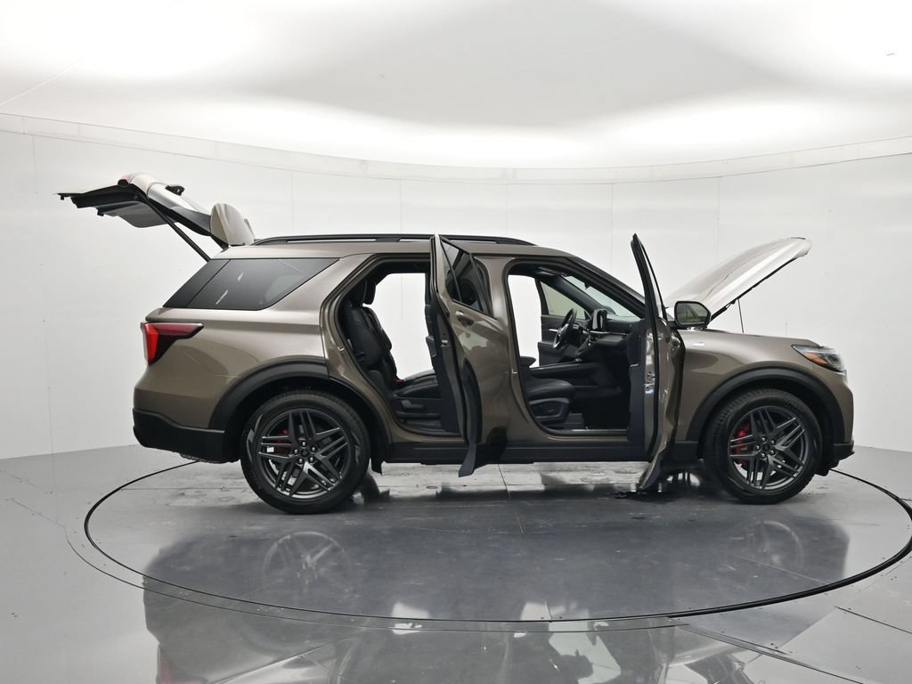New 2027 Ford Explorer ST-Line w/ ST-Line Street Pack RWD image 49