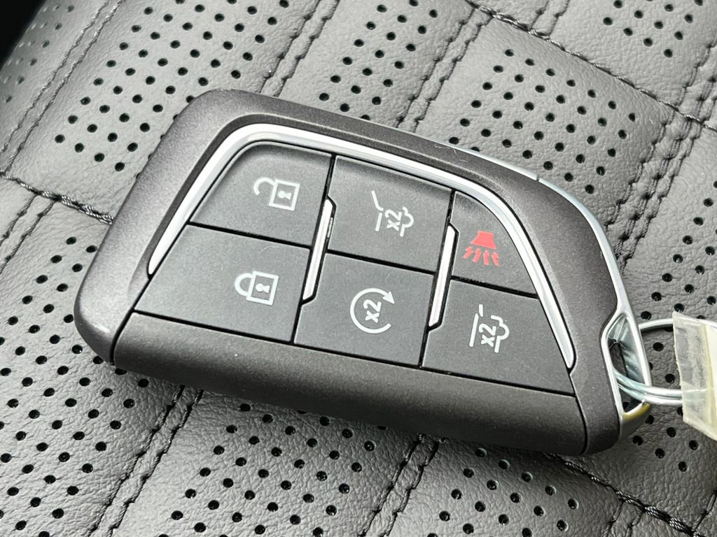 New 2026 Cadillac Escalade Platinum Sport w/ LPO, ONYX Package image 36